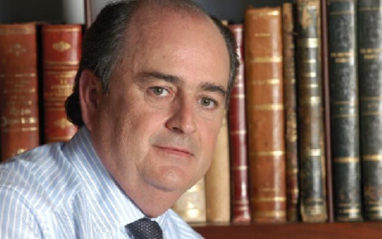 El presidente de ASOCLUB, D. Juan José Benítez de Lugo y Massieu