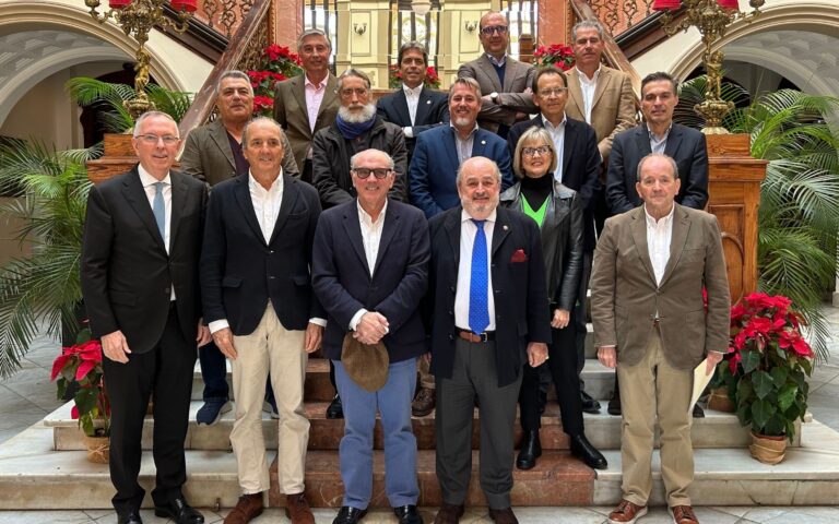 ASOCLUB celebra su 7ª Junta en el Gabinete Literario con alta participación